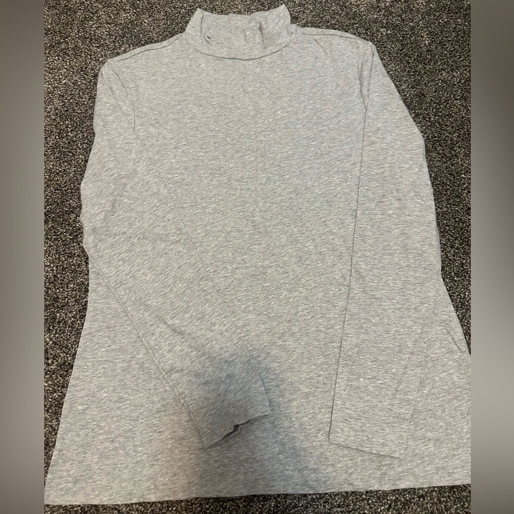 Gray Long Sleeve Top Amazon essential mock neck (L)